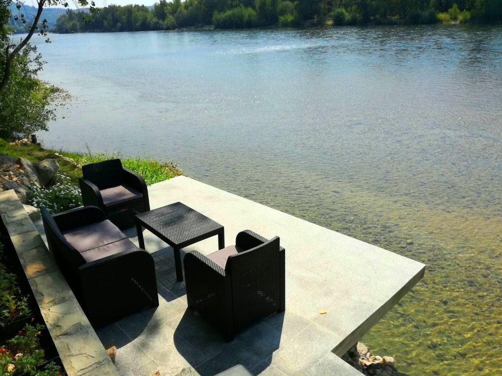 Riverside Guesthouse Pocitelj Exteriér fotografie