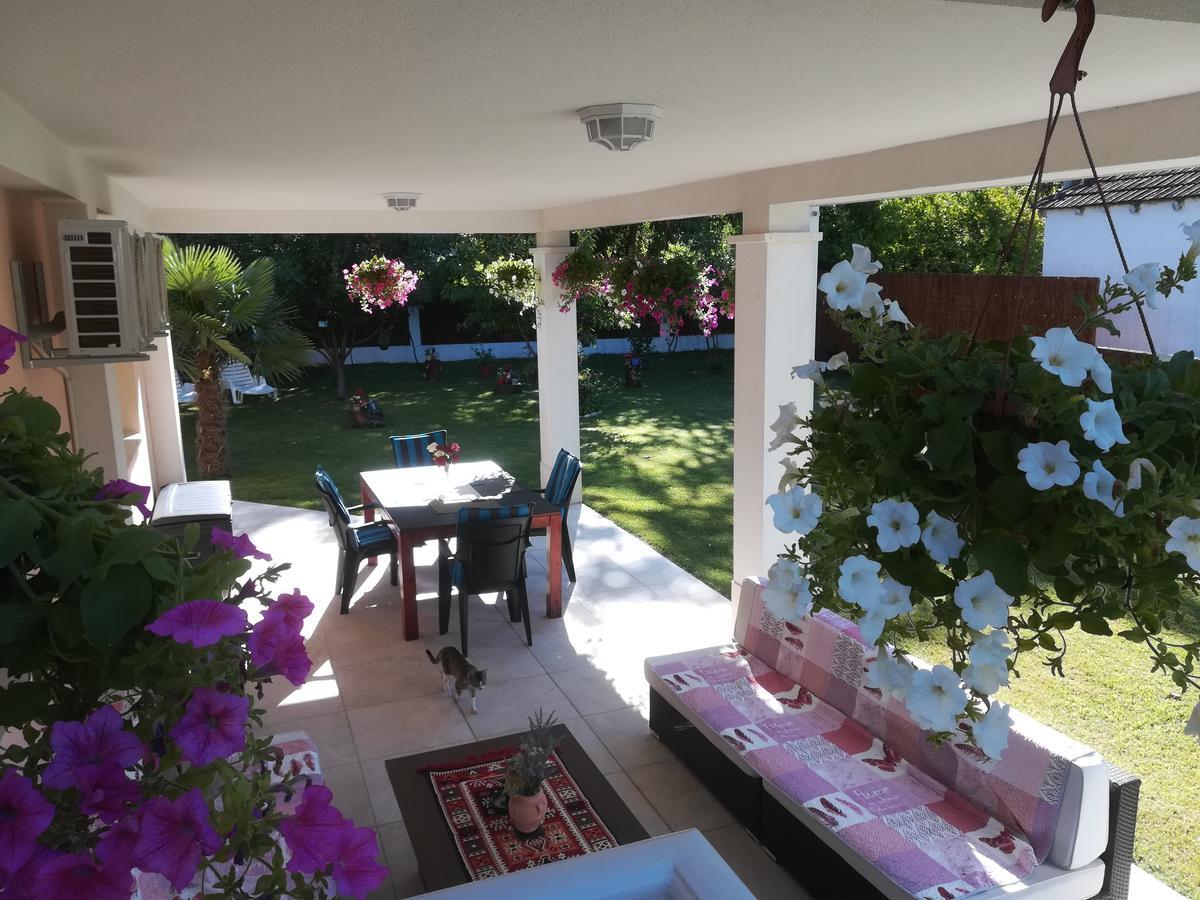 Riverside Guesthouse Pocitelj Exteriér fotografie